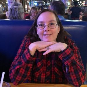 Meet your Posher, Rebecca